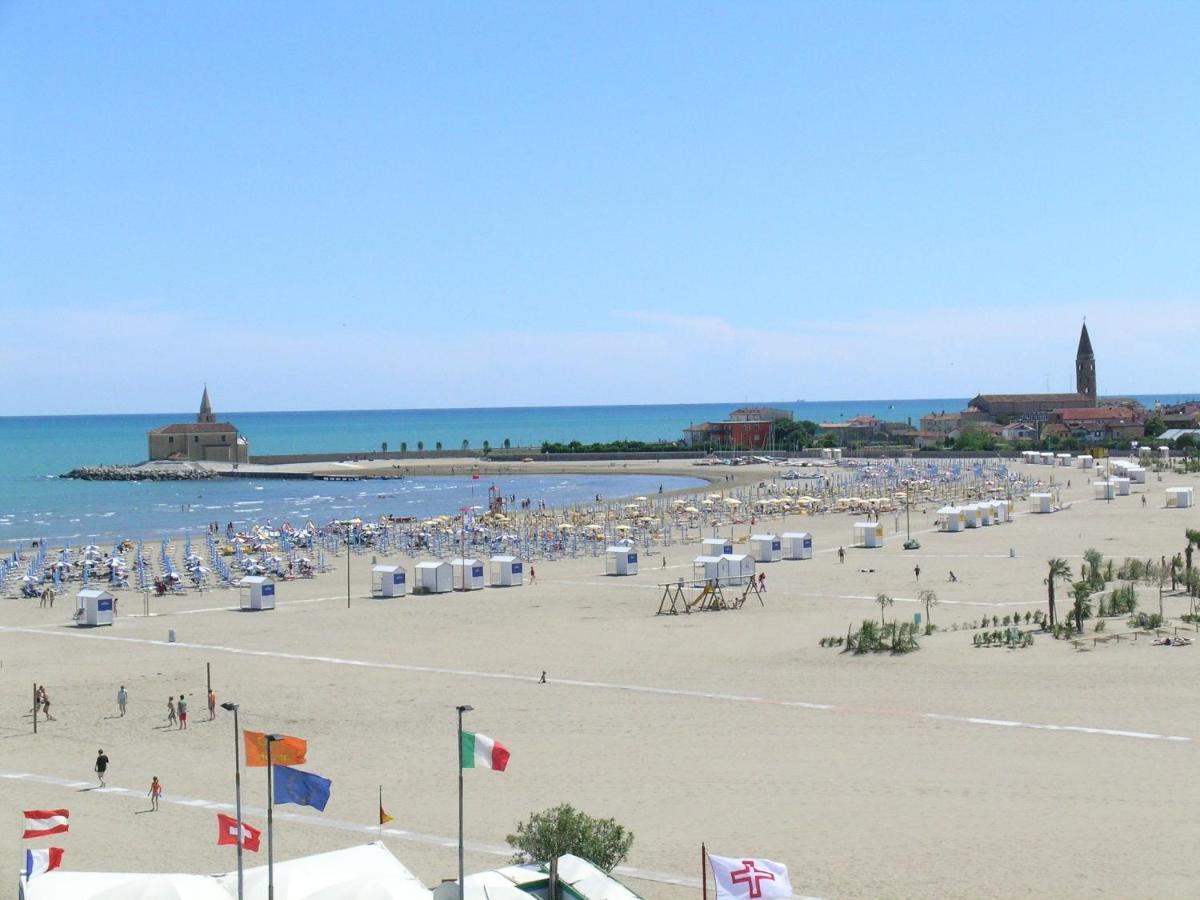 Апартаменти Duca Degli Abruzzi Каорле Екстер'єр фото